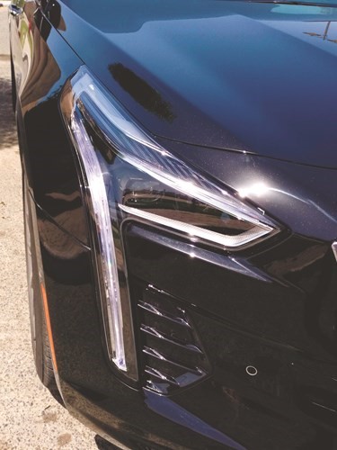كاديلاك <cite dir="rtl"> CT6 </cite>2019 .. روح جديدة