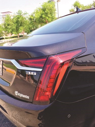 كاديلاك <cite dir="rtl"> CT6 </cite>2019 .. روح جديدة
