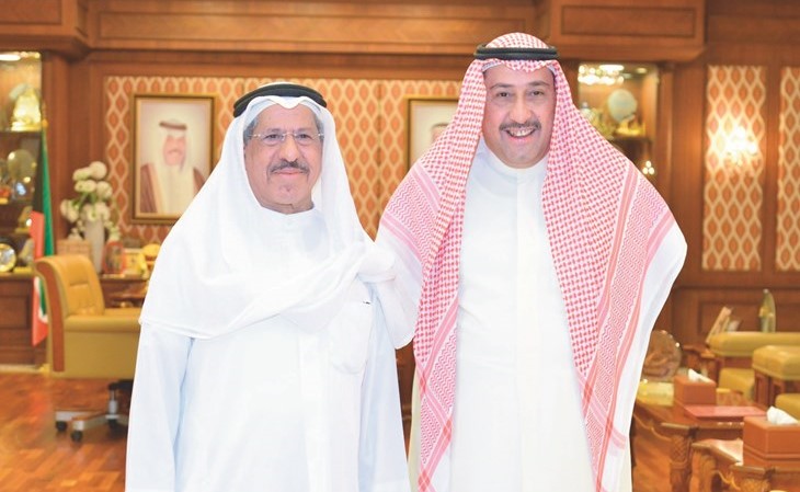 الشيخ فيصل الحمود مستقبلا مختار العيون ﻿