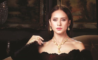 نيللي كريم: احذروا «الفيل الأزرق 2»..!