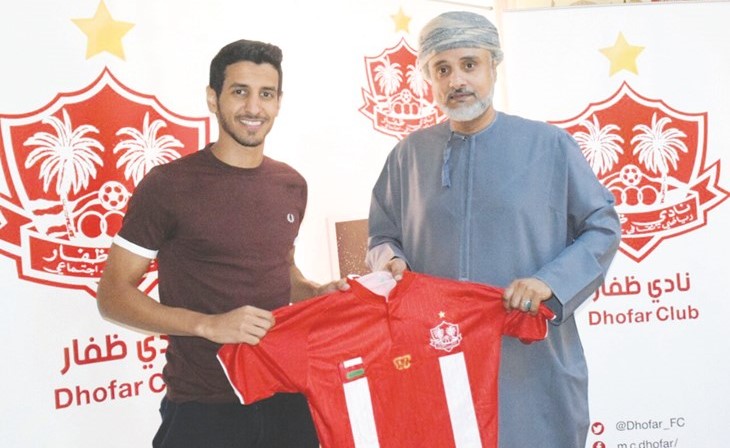 جازع يرحل إلى ظفار العماني