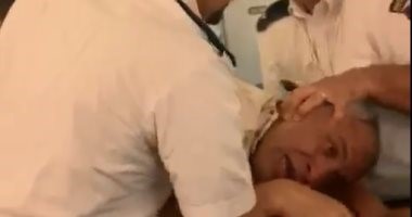 اعتداء "قاس" من الشرطة الرومانية على مصري داخل طائرة يثير موجة من الغضب والاستياء