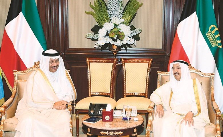 صاحب السمو الأمير الشيخ صباح الأحمد مستقبلا سمو رئيس الوزراء الشيخ جابر المبارك﻿