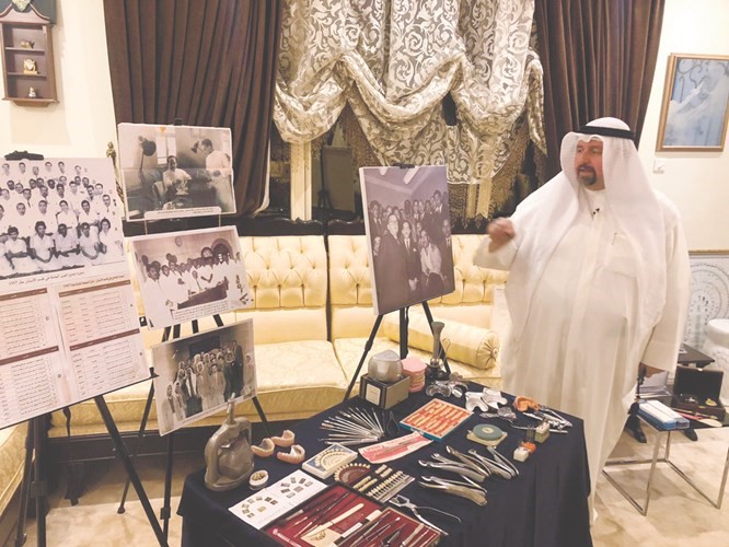 سيد محمد الرضوي يقدم شرحا عن أدوات ومقتنيات والده، رحمه الله﻿