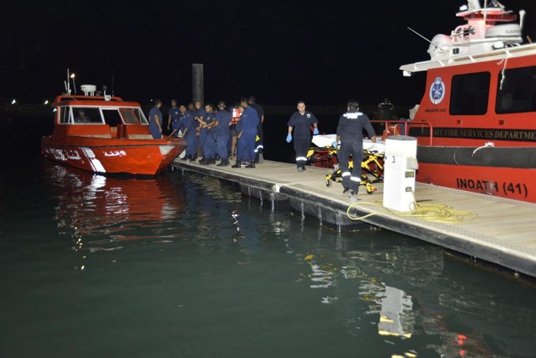 وفاة مواطن وإصابتين جراء تصادم بين طرادين مقابل شاطئ رأس السالمية