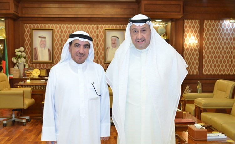 الشيخ فيصل الحمود مستقبلا د.حسن جوهر ﻿