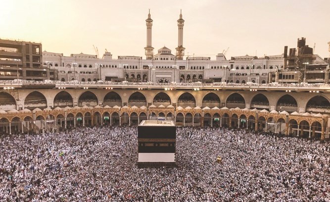 الجدال في الحج يولّد البغضاء ويذهب روحانيات الحاج
