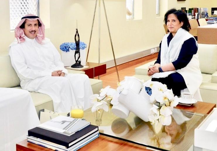 رئيسة هيئة البحرين للثقافة تشيد بدور عزام الصباح في توطيد العلاقات بين البلدين