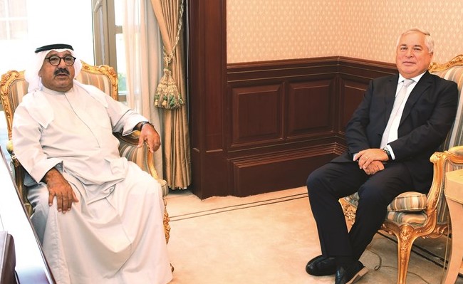الشيخ ناصر صباح الاحمد مستقبلا سفير طاجيكستان ﻿