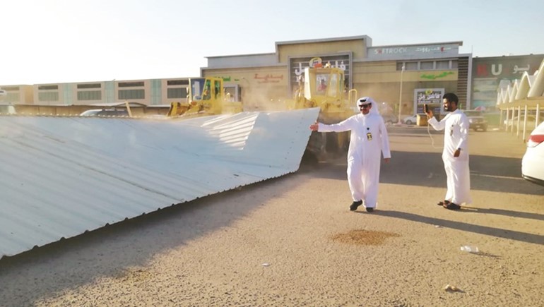 جانب من إزالة المخالفات على أملاك الدولة ﻿