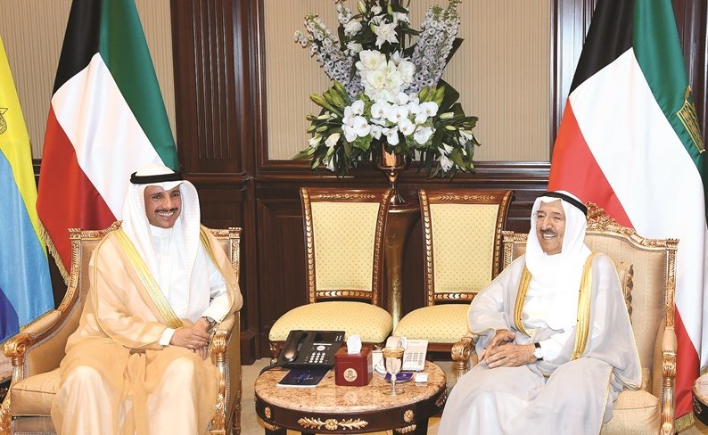 صاحب السمو الأمير الشيخ صباح الاحمد مستقبلا رئيس مجلس الأمة مرزوق الغانم ﻿