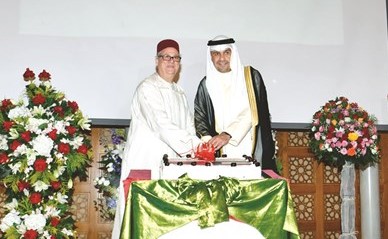  الصالح والسفير المغربي لدى قطع كعكة الحفل	(قاسم باشا)﻿