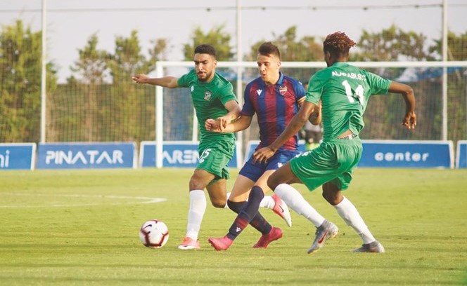 العربي يستغني عن توني ويضم تشافي وراؤول وإسماعيل