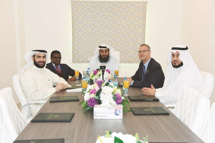 لويس إيمون وحماد الدوسري وسماح الفرحان وفالح العتيبي والزميل محمد راتب﻿