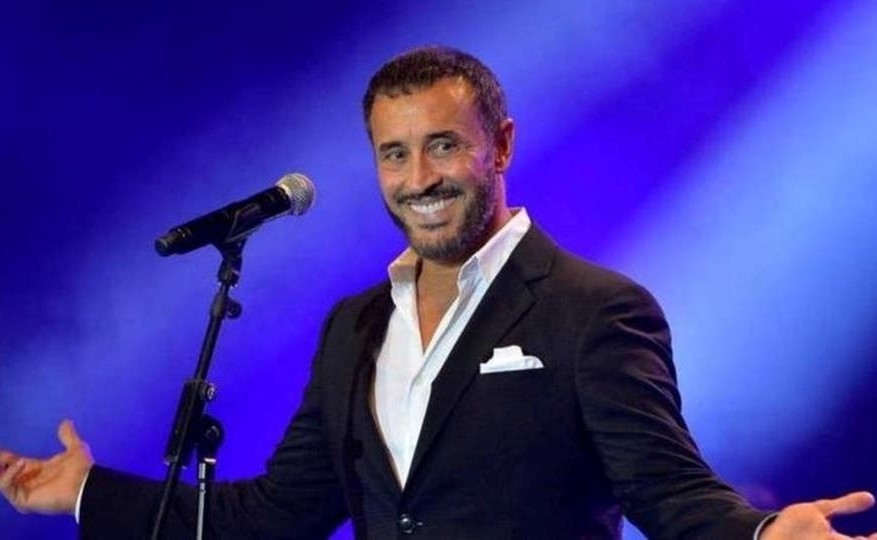 بالفيديو.. عروسان يحتفلان بزفافهما في حفل كاظم الساهر في لبنان