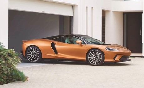 ماكلارين GT ترسي معايير جديدة لفئة سيارات Grand Touring