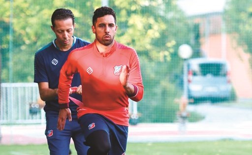 الكويت يلتقي لايبريك اليوم و الجبابلي يجهّز الفاضل
