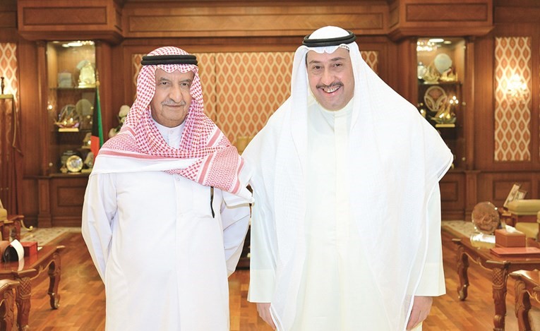 الشيخ فيصل الحمود مستقبلا محمد الفجي ﻿
