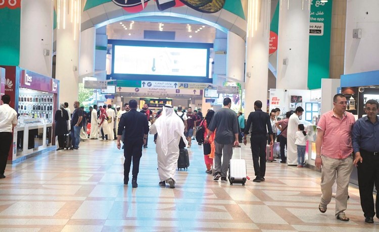 تذاكر العيد «نار».. قفزة 200% في الأسعار والرحلات «Full»
