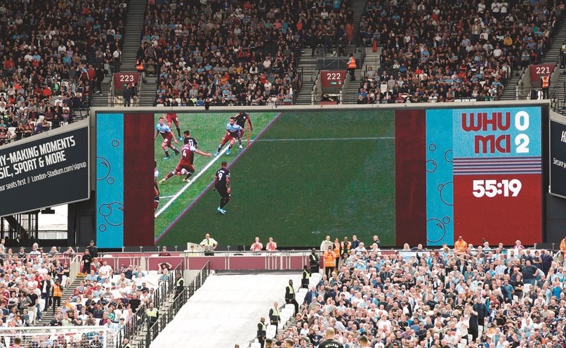 «البريمييرليغ» يستعين بالـ «VAR» للمرة الأولى