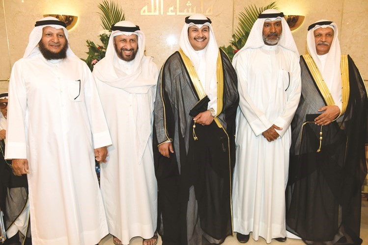 عبدالكريم الديولي وعبداللطيف العميري يباركان﻿