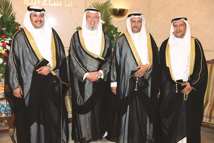 أحمد باقر يقدم التهاني﻿