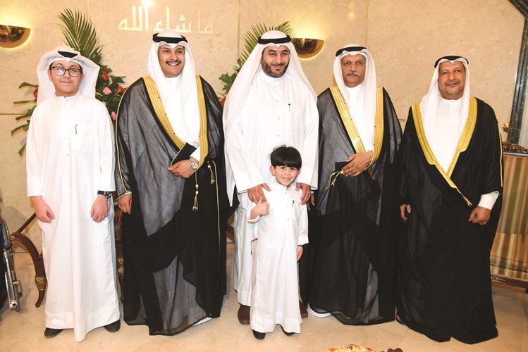 محمد الوهيب وولداه سليمان وعبدالكريم يباركون﻿