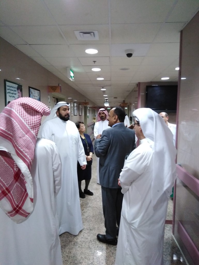 وزير الصحة يتفقد المستشفيات