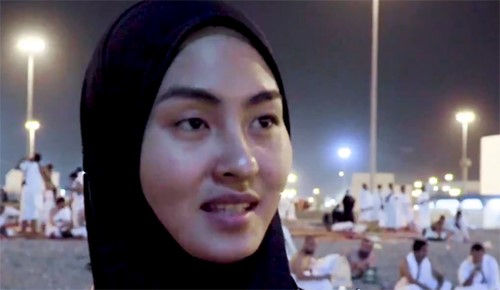 بالفيديو.. مغنية ماليزية تحج للمرة الأولى: محظوظة أني ولدت مسلمة.. وهذا ما تعلمته من الحج
