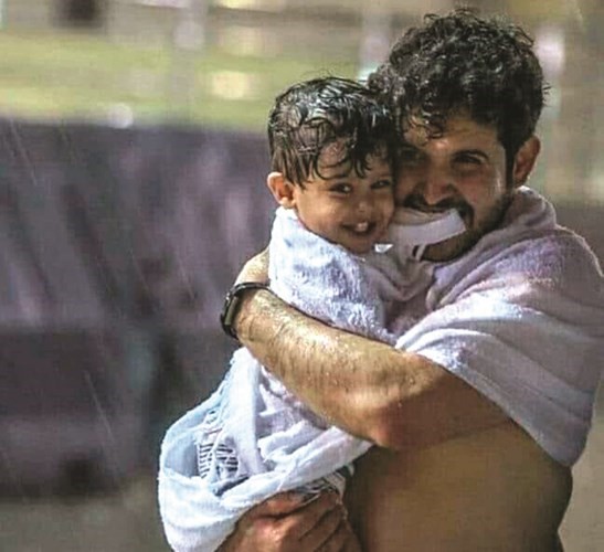 عندما يتسامى البشر في أقدس بقاع الأرض