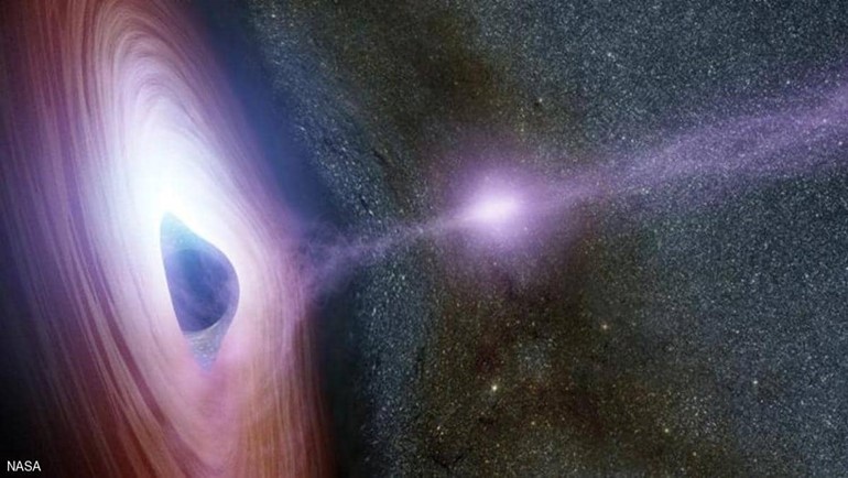 بريقٌ في الثقب الأسود يحير العلماء.. والسبب "مجهول"