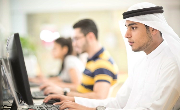 تجهيزات متكاملة لخدمة الدارسين﻿