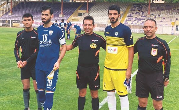 الساحل يتعادل مع الخريطيات
