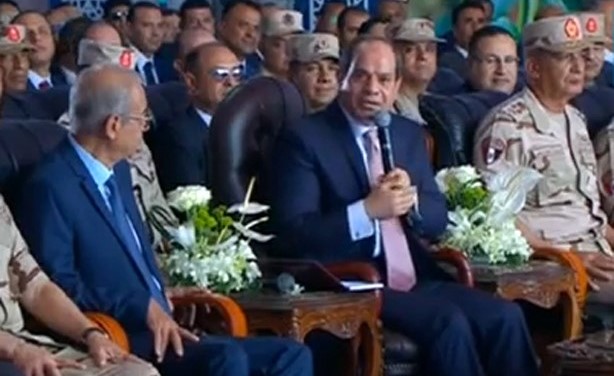صورة تلفزيونية لافتتاح الرئيس عبدالفتاح السيسي المرحلة الثانية من مشروع الصوب الزراعية﻿