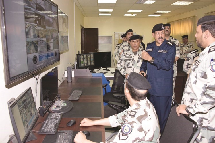  ويتابع عمل غرفة العمليات﻿