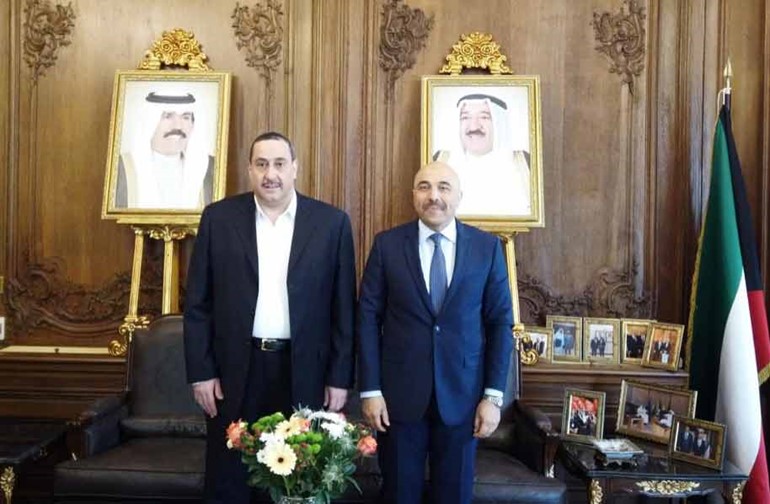 سفيرنا لدى فرنسا يولم على شرف محافظ الفروانية