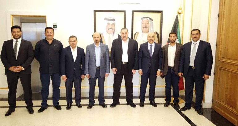 سفيرنا لدى فرنسا يولم على شرف محافظ الفروانية