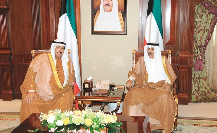 سمو ولي العهد الشيخ نواف الاحمد مستقبلا سمو الشيخ ناصر المحمد ﻿
