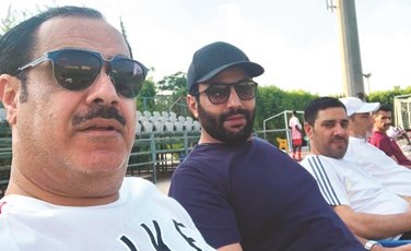 ماجد عناد يتوسط  ﻿﻿أنور يعقوب وأحمد السويدان﻿