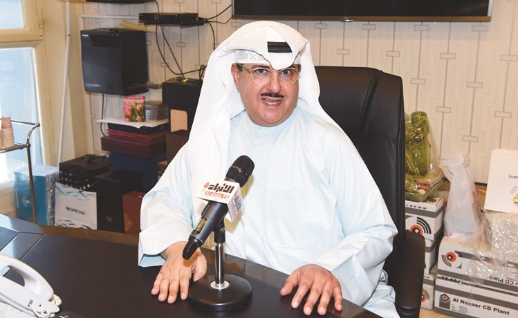 الشيخ فهد المبارك متحدثا إلى الأنباء﻿
