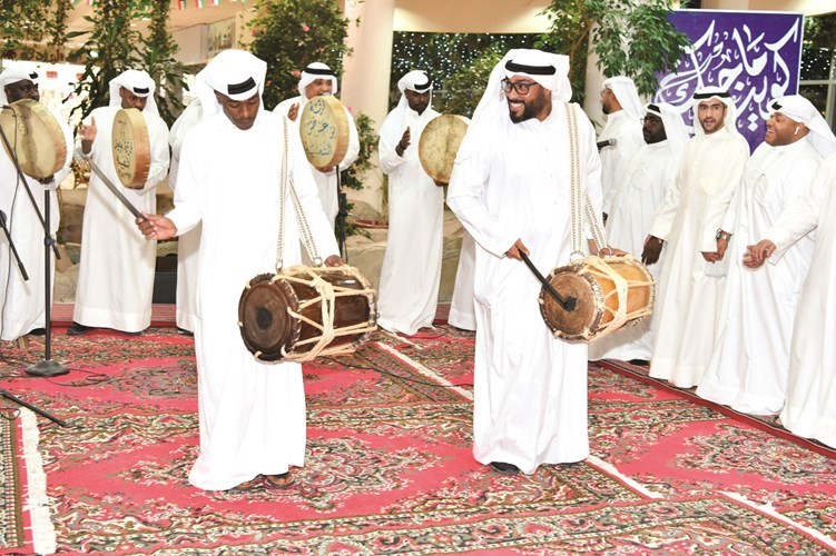 فرقة ناصر بن عوض اثناء الحفل﻿