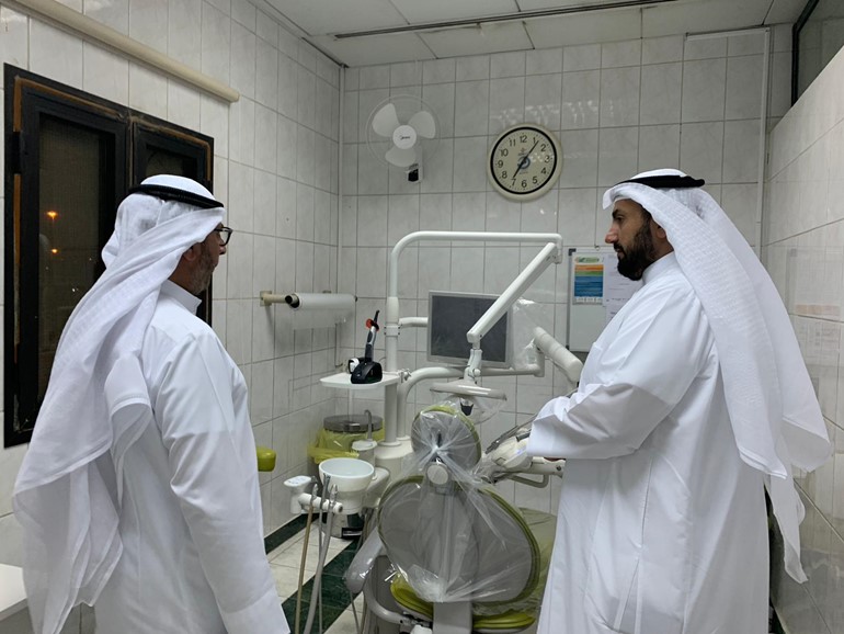 وزير الصحة تفقد مركز الفحيحيل التخصصي : رفع جودة الخدمات الصحية أولوية