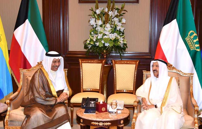   الأمير مستقبلا مسقبلا رئيس مجلس الوزراء سمو الشيخ جابر المبارك
