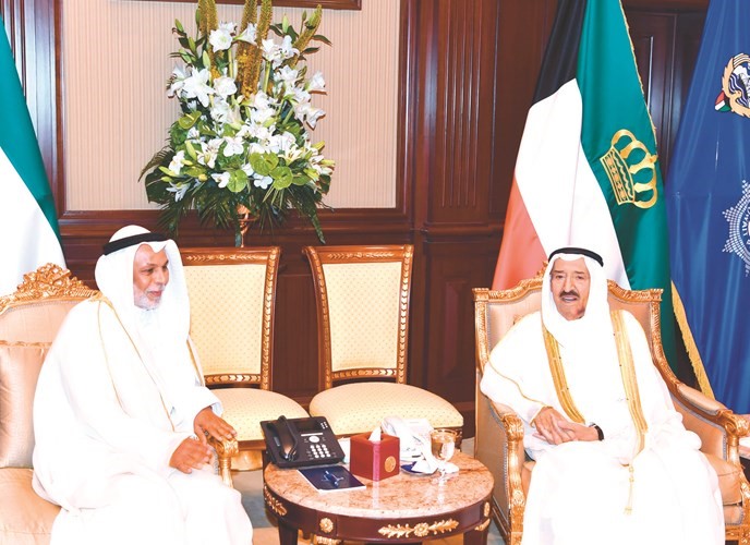 صاحب السمو الأمير خلال استقباله المستشار يوسف المطاوعة﻿