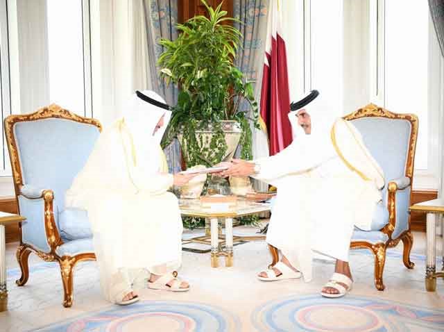 أمير قطر استقبل الغانم وتسلم رسالة خطية من صاحب السمو الأمير