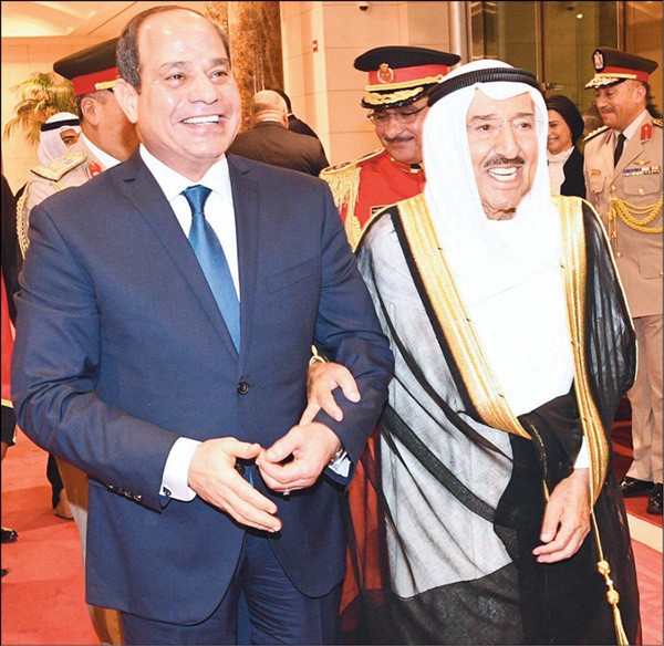 صاحب السمو الأمير الشيخ صباح الأحمد لدى استقباله الرئيس المصري عبدالفتاح السيسي