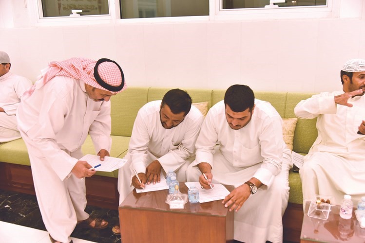 كتابة البيانات الخاصة بالمتبرعين﻿