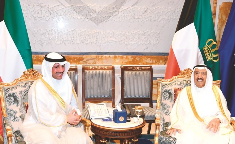 صاحب السمو الأمير الشيخ صباح الأحمد مستقبلا مرزوق الغانم﻿