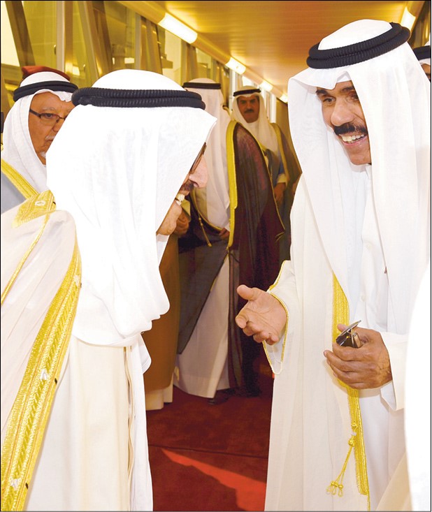 صاحب السمو الأمير الشيخ صباح الأحمد مستقبلا سمو ولي العهد الشيخ نواف الأحمد