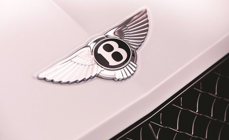 «الزياني» تكشف النقاب عن «Continental GT Convertible» الجديدة